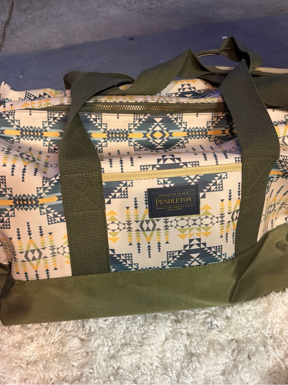 Pendleton Olive & Teal Patterned Weekender Duffel Bag - Picture 5 of 6